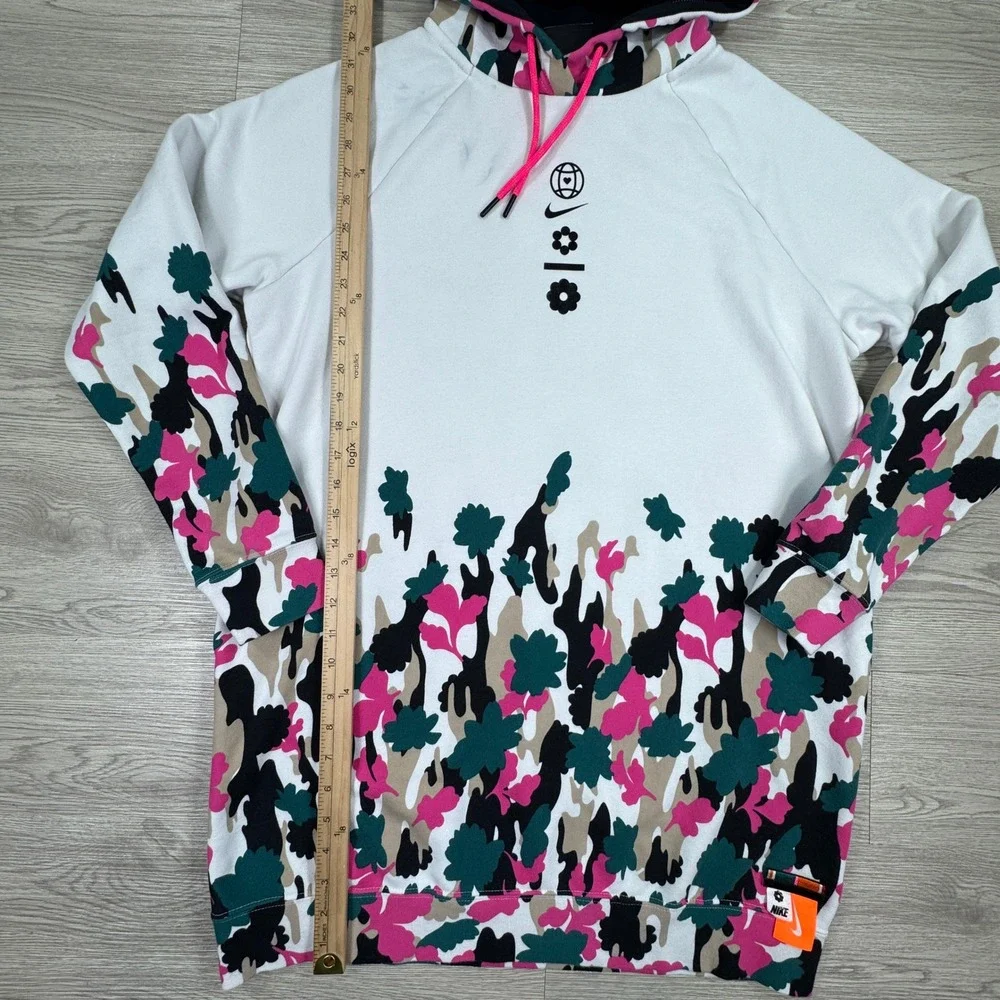 Nike Women's Hoodie Floral Camo Pullover White Pink Green Medium Fleece Graphic